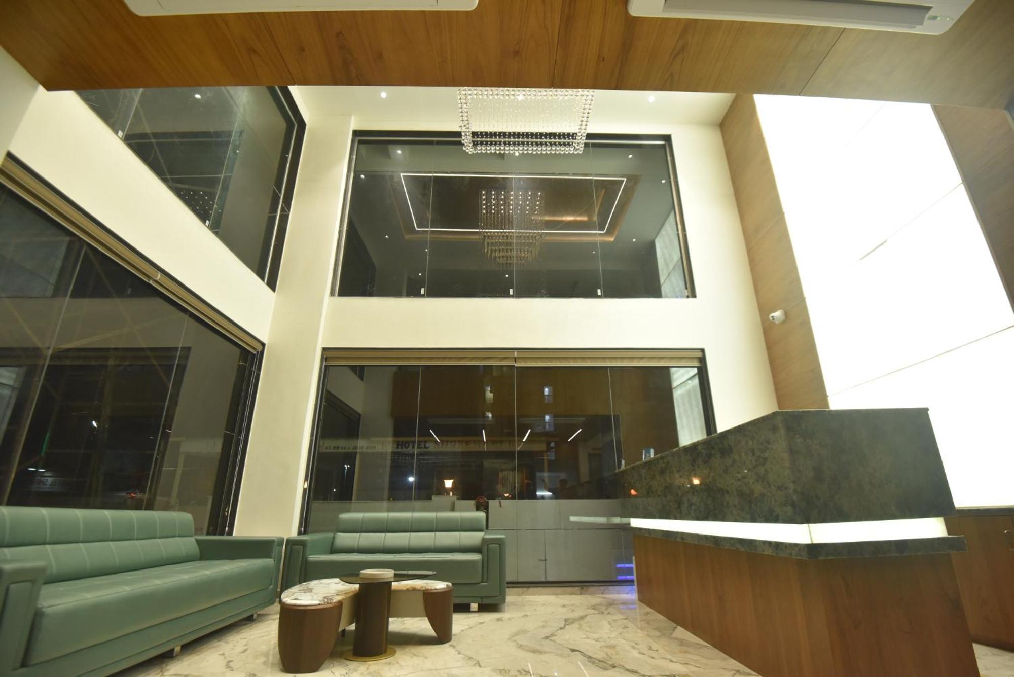Kings Kraft Tremezzo Inn, Somnath Somnāth Exterior foto